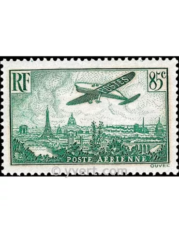 n° 8 - Timbre France Poste aérienne