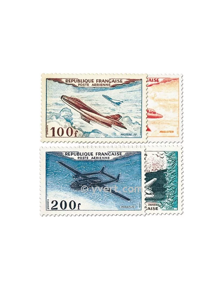 n° 30/33 - Timbre France Poste aérienne