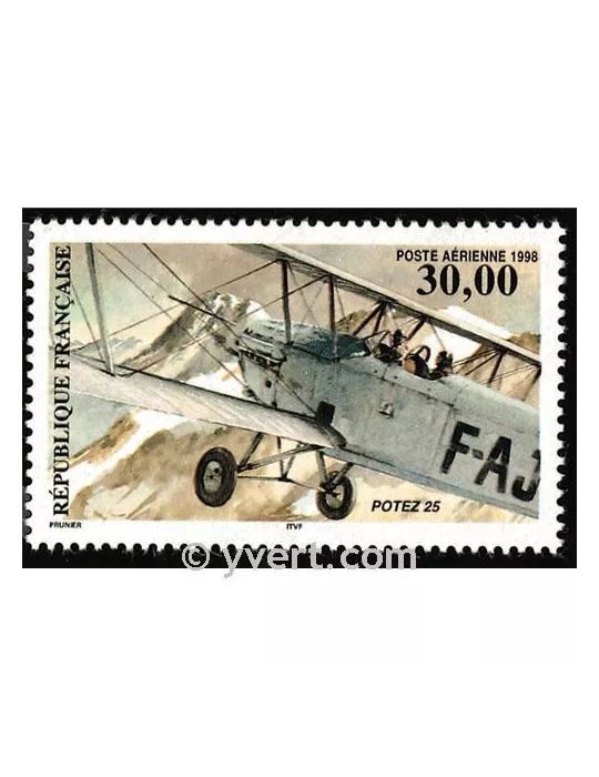 n° 62 - Timbre France Poste aérienne