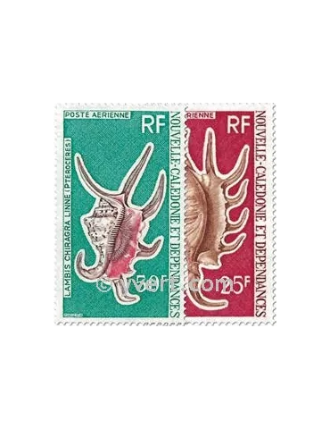 n° 129/130 - Timbre Nelle-Calédonie Poste aérienne
