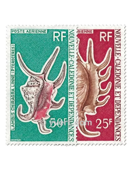 n° 129/130 - Timbre Nelle-Calédonie Poste aérienne