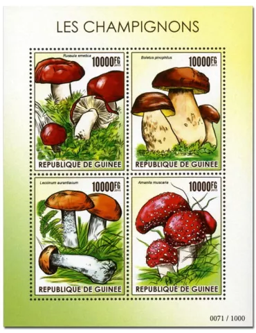 n° 7994 - Timbre GUINÉE Poste