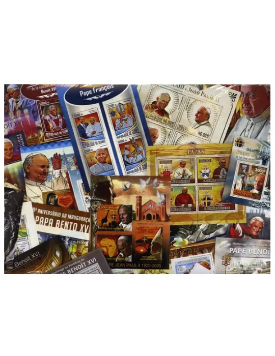 PAPES : pochette de 30 timbres (Neufs)