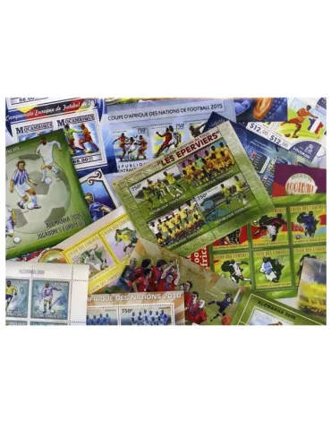 FOOTBALL : pochette de 20 timbres (Neufs)