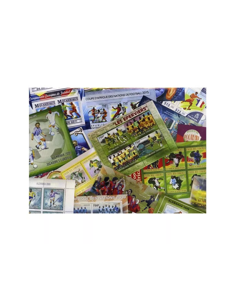 FOOTBALL : pochette de 20 timbres (Neufs)