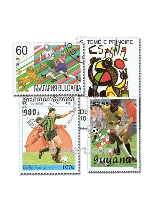 FOOTBALL : pochette de 100 timbres (Oblitérés)