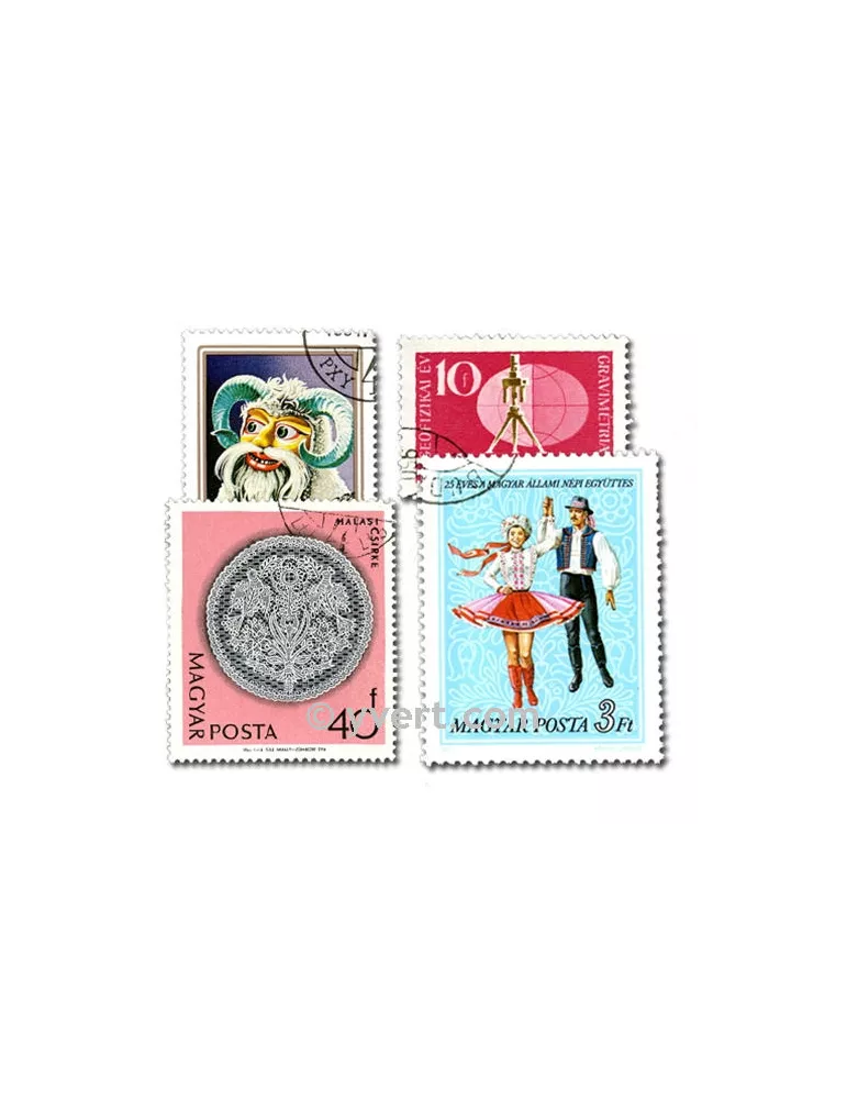 HONGRIE : pochette de 200 timbres (Oblitérés)